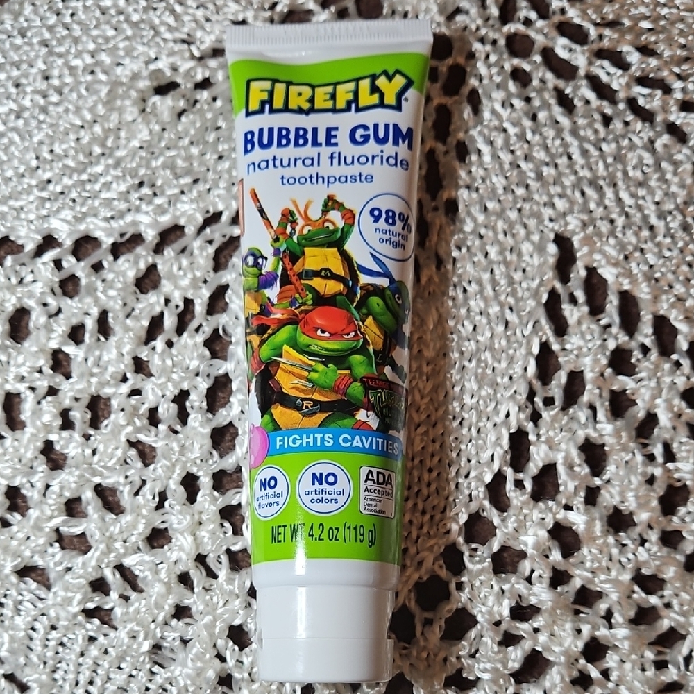 Firefly Bubble Gum Toothpaste for Kids - Green and White